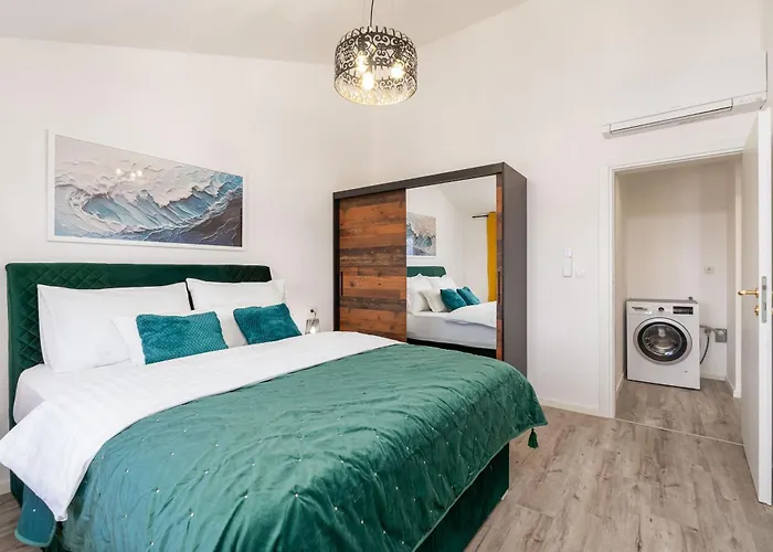 Miramar - Seaview Self Check-in Apartment