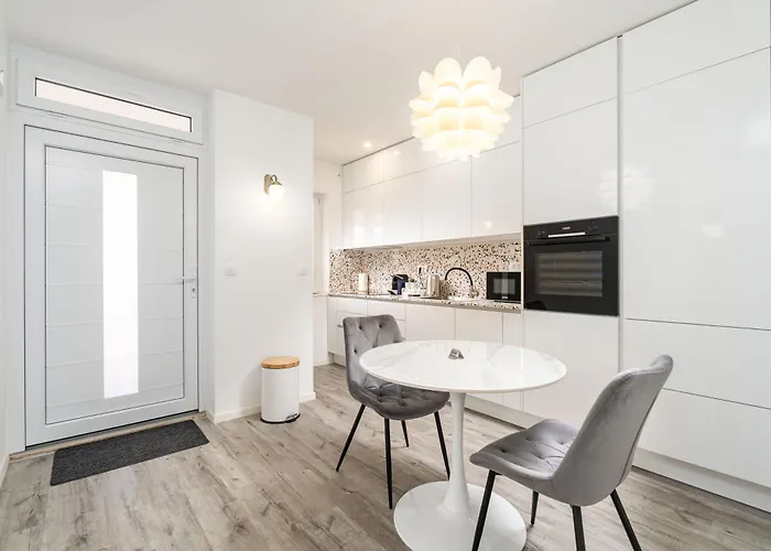 Miramar - Seaview Self Check-in *